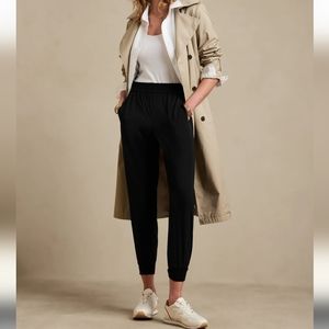 Banana Republic Factory Airstretch Joggers Black Petite Small